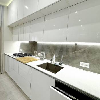 Сдается 1-комнатная квартира, 46 м²