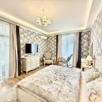Продается 2-х комнатная квартира, 87 м²