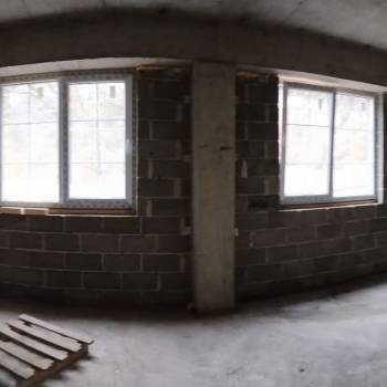 Продается 1-комнатная квартира, 235 м²