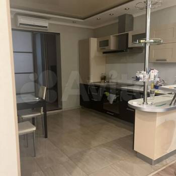 Сдается 2-х комнатная квартира, 100 м²