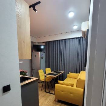 Продается 1-комнатная квартира, 32 м²