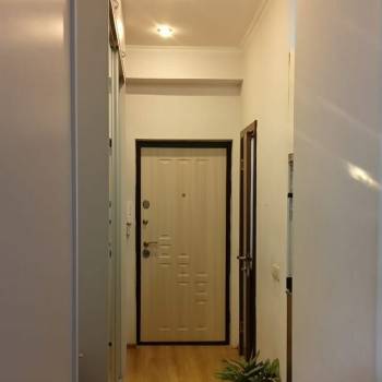 Продается 1-комнатная квартира, 35 м²