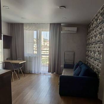 Сдается 1-комнатная квартира, 42 м²