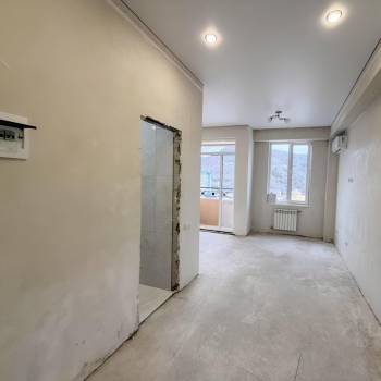 Продается 1-комнатная квартира, 37 м²