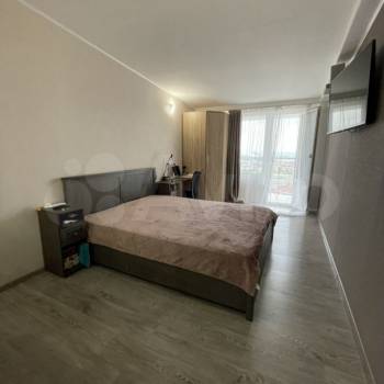 Продается Многокомнатная квартира, 90 м²