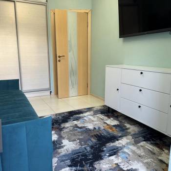 Продается 1-комнатная квартира, 32 м²