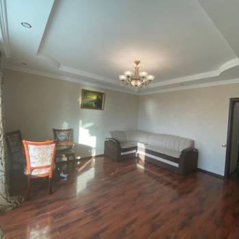 Продается 1-комнатная квартира, 46 м²