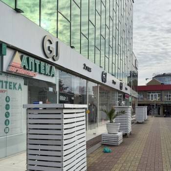 Сдается Нежилое помещение, 215 м²