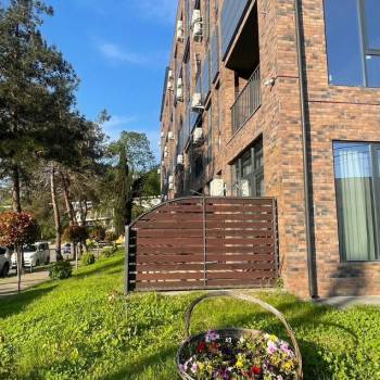 Продается 1-комнатная квартира, 42 м²