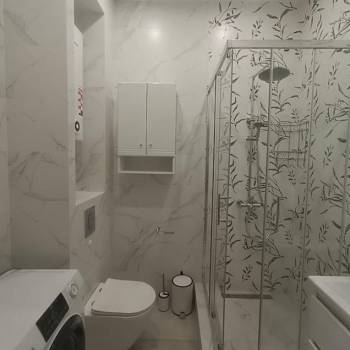 Продается 1-комнатная квартира, 42 м²