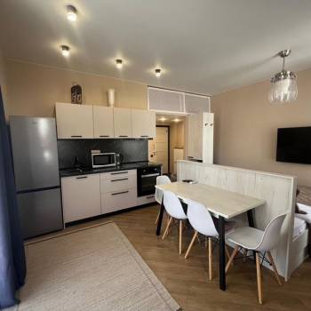 Продается 1-комнатная квартира, 36 м²