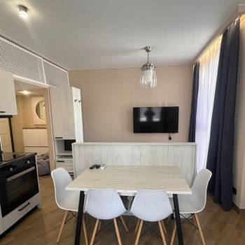 Продается 1-комнатная квартира, 36 м²