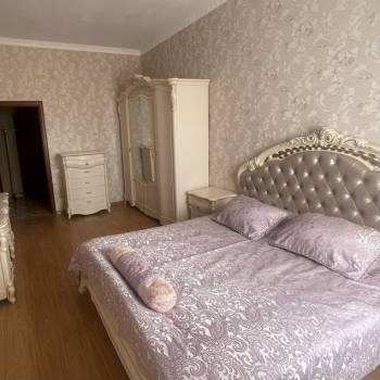 Сдается 1-комнатная квартира, 74,2 м²