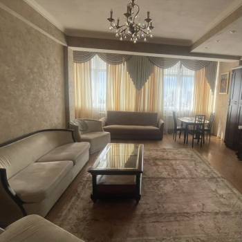 Сдается 1-комнатная квартира, 74,2 м²