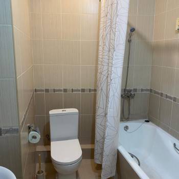 Сдается 1-комнатная квартира, 55 м²