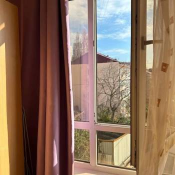 Продается 1-комнатная квартира, 32 м²