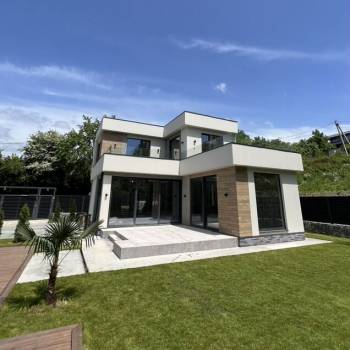 Продается Дом, 176 м²