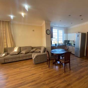 Сдается Многокомнатная квартира, 95,2 м²