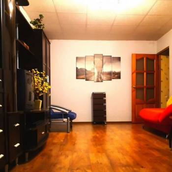 Продается 1-комнатная квартира, 32 м²