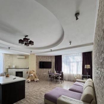 Сдается Многокомнатная квартира, 143 м²