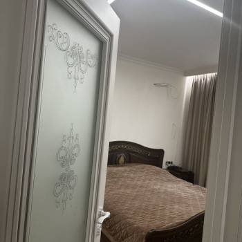 Продается Многокомнатная квартира, 100 м²