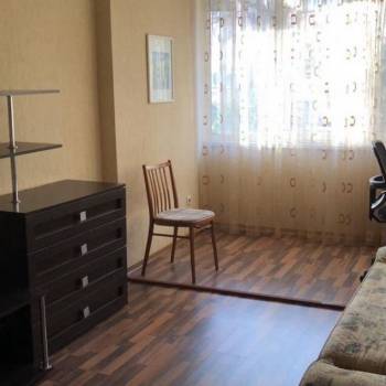 Сдается 1-комнатная квартира, 46 м²