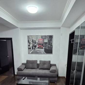 Сдается 1-комнатная квартира, 50 м²