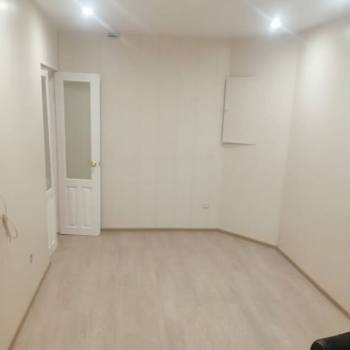 Продается Многокомнатная квартира, 77,8 м²