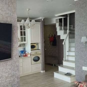 Продается Многокомнатная квартира, 108 м²