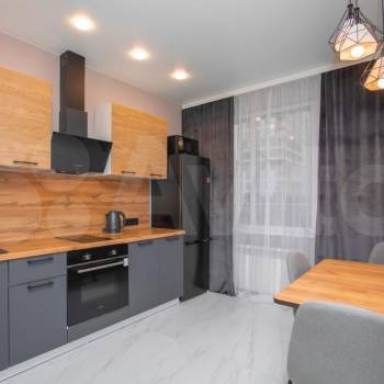 Сдается 1-комнатная квартира, 37 м²