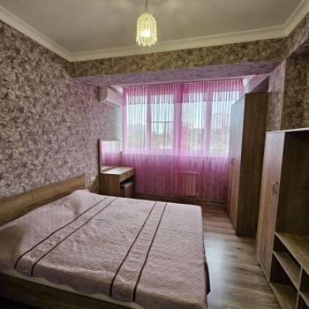 Сдается Многокомнатная квартира, 56 м²