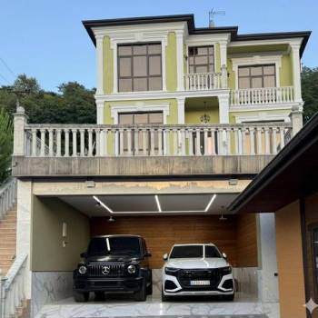 Продается Дом, 303 м²