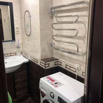 Сдается 1-комнатная квартира, 39 м²