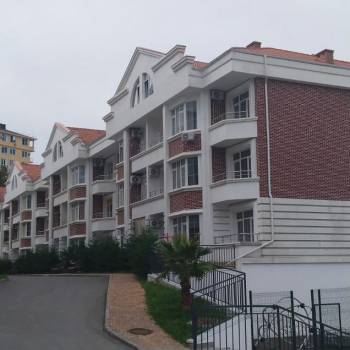 Продается 1-комнатная квартира, 46,1 м²