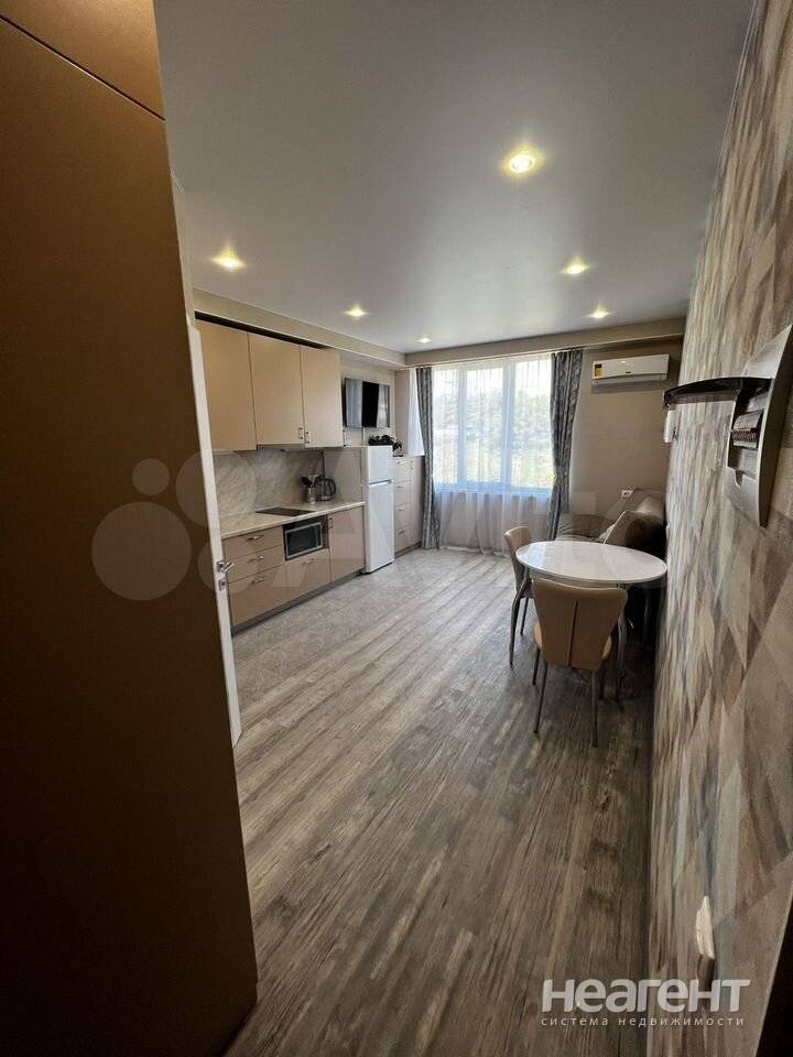 Сдается квартира-студия, ул. Фабрициуса, собственник