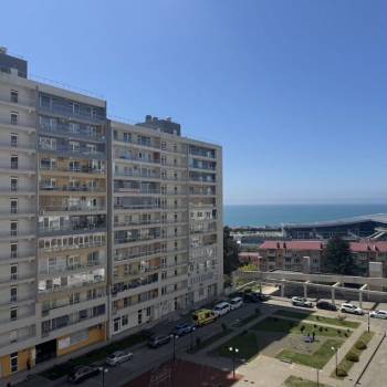 Продается 1-комнатная квартира, 56,7 м²