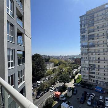 Продается 1-комнатная квартира, 56,7 м²