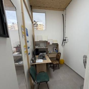 Сдается Нежилое помещение, 130 м²