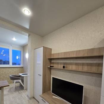 Продается 1-комнатная квартира, 37 м²