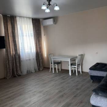 Сдается 1-комнатная квартира, 37 м²