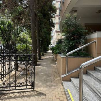 Продается 3-х комнатная квартира, 146 м²