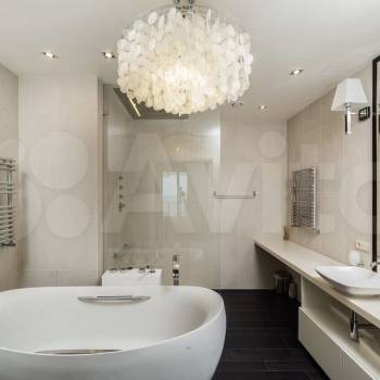 Продается 3-х комнатная квартира, 130 м²