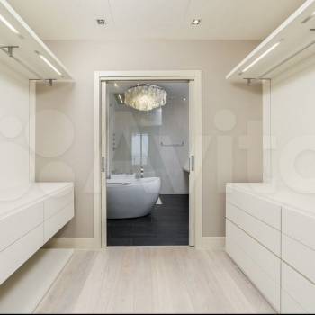 Продается 3-х комнатная квартира, 130 м²