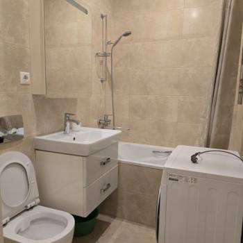 Продается 1-комнатная квартира, 36 м²