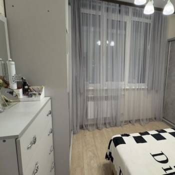Продается 1-комнатная квартира, 32 м²