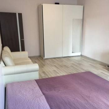 Сдается Многокомнатная квартира, 80 м²