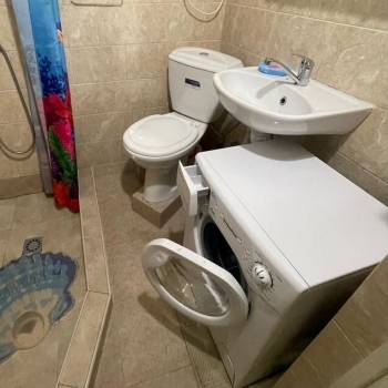 Продается 1-комнатная квартира, 35 м²