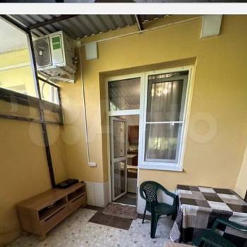 Продается 1-комнатная квартира, 35 м²