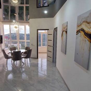 Продается Многокомнатная квартира, 102 м²