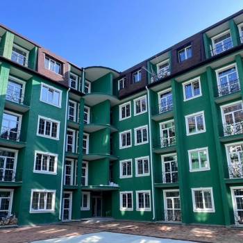 Продается 1-комнатная квартира, 42 м²